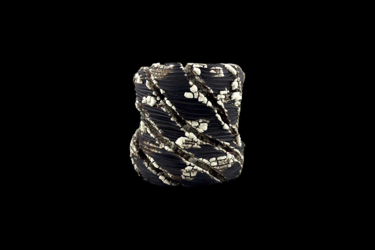 Incised Lateration #103