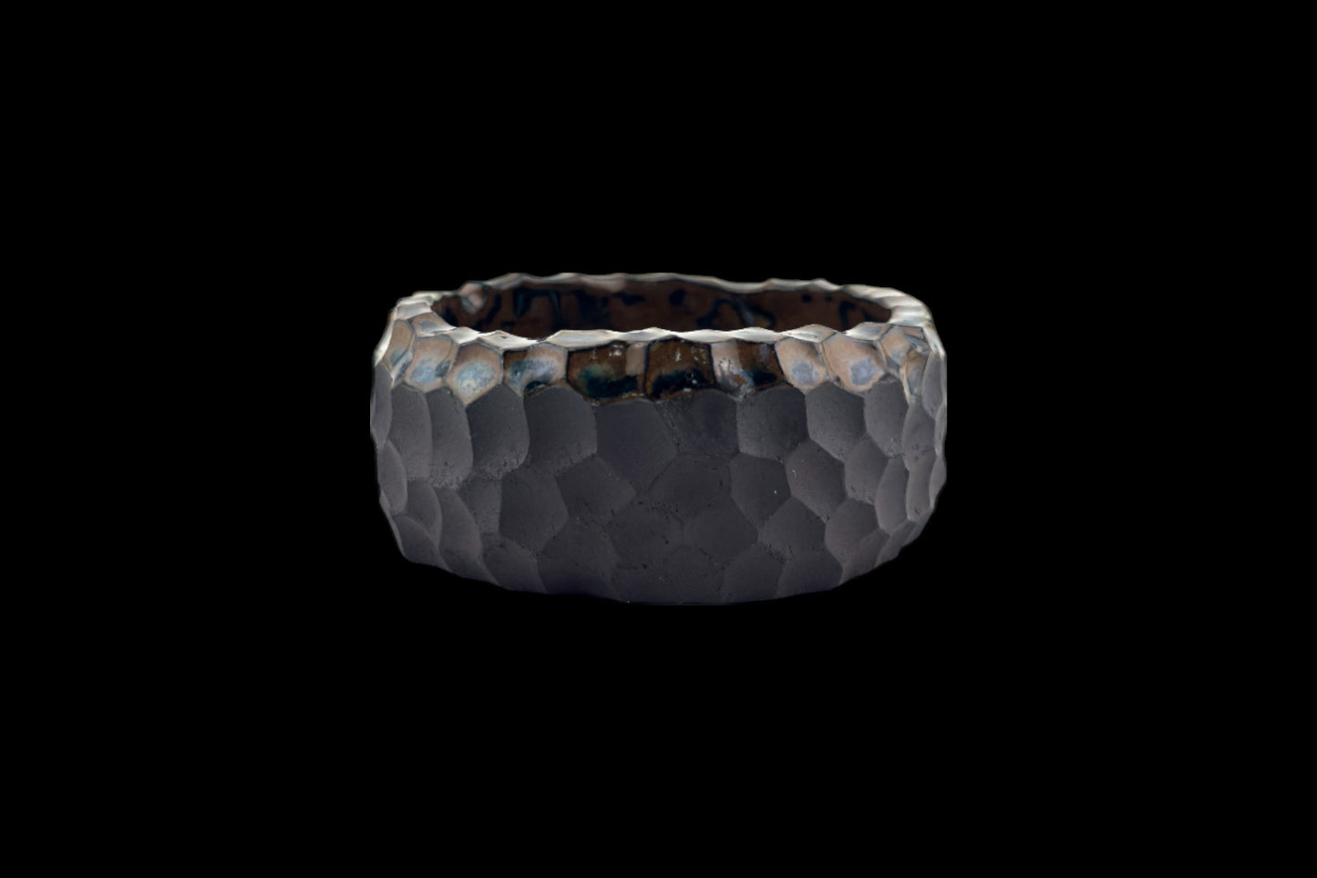 Lacerated ashtray #027