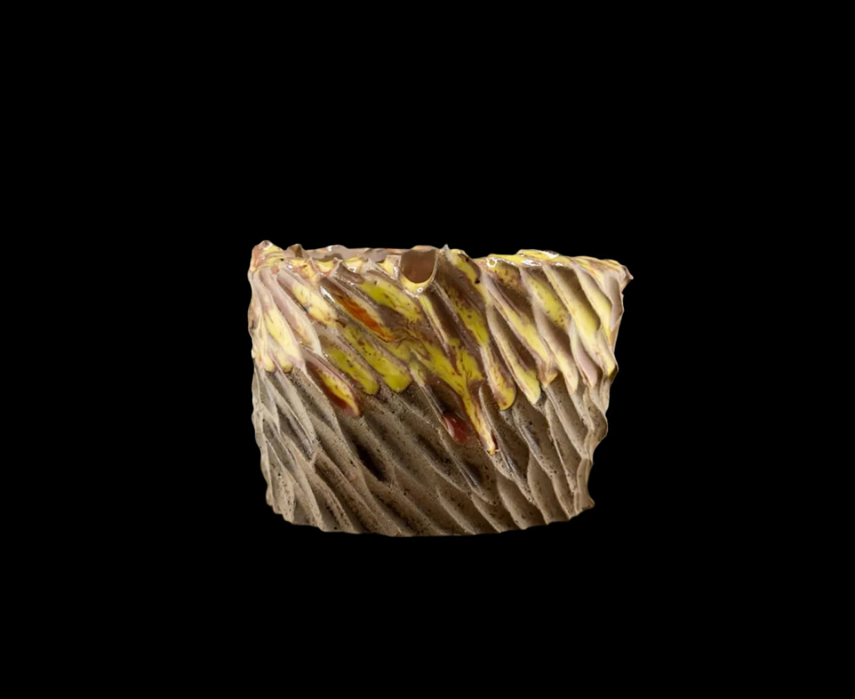 Lacerated ashtray #006